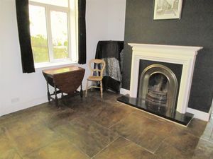 Dining Room - click for photo gallery